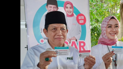 Bapaslon Acep Adang - Gitalis Dwinatarina Luncurkan 4 Jurus Kartu Sakti di Pilgub Jabar 2024 