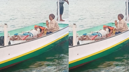 Derita Warga Gili timur Bawean Terpaksa Antar Pasien Sakit Pakai Perahu Nelayan, Tak Ada Kapal Ambulans