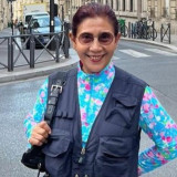 Susi Pudjiastuti Sambangi Kantor Seskab Teddy, Suasana Hangat dan Penuh Keakraban