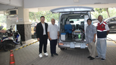 Ambulans untuk Masyarakat, Inisiatif Abraham Garuda Laksono demi Kemanusiaan