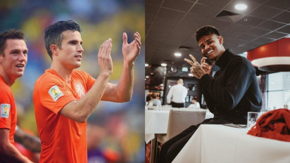 Mees Hilgers Main dengan 'Full Power' dan Bantai Tim Asuhan Legenda Timnas Belanda Ini, Robin van Persie: Kami Mengalami Kesulitan