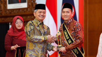 Ketua KPI Pusat Ubaidillah Dinobatkan sebagai Santri Insipiratif 2024