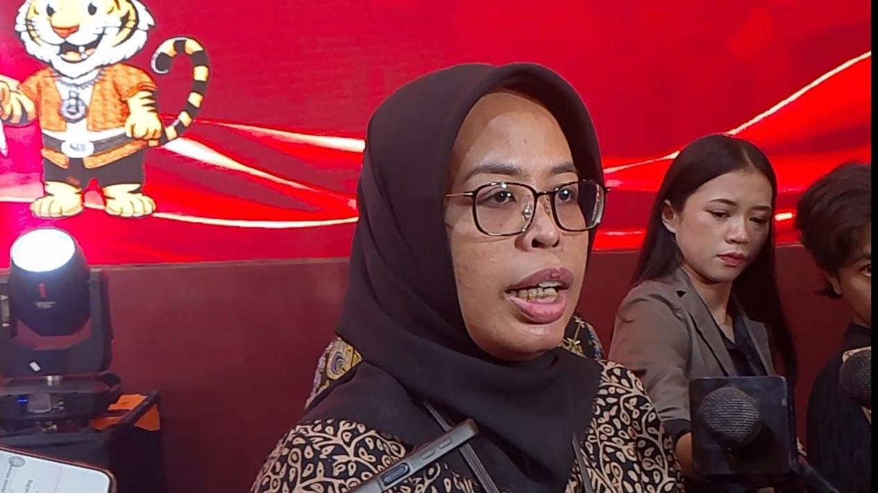 KPU Resmi Tetapkan 4 Paslon Sebagai Cagub dan Cawagub Jabar, Bakal Bertarung pada 27 November 2024
            - galeri foto