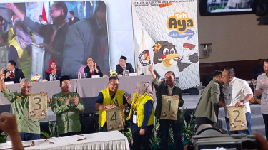 Pleno Nomor Urut 4 Paslon Pilwalkot Bandung, Arfi-Yena Nomor 01, Dandan-Arif Nomor BuncitÂ Â 