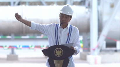 Jokowi Resmikan Smelter Injeksi Bauksit di Kalbar Senilai Rp16 T: 400 Tahun Kita Ekspor Bahan Mentah