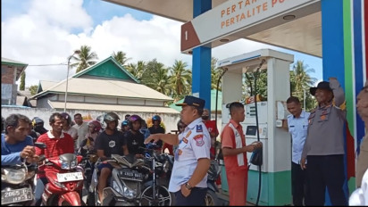 BBM Langka Bikin Resah Warga Buton Utara, Harga Pertalite Eceran Tembus Rp 30 Ribu Perliter