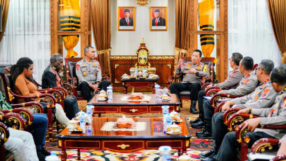 Kapolri Temui Negosiator Pembebasan Pilot Susi Air, Apresiasi Mengedepankan Soft Approach