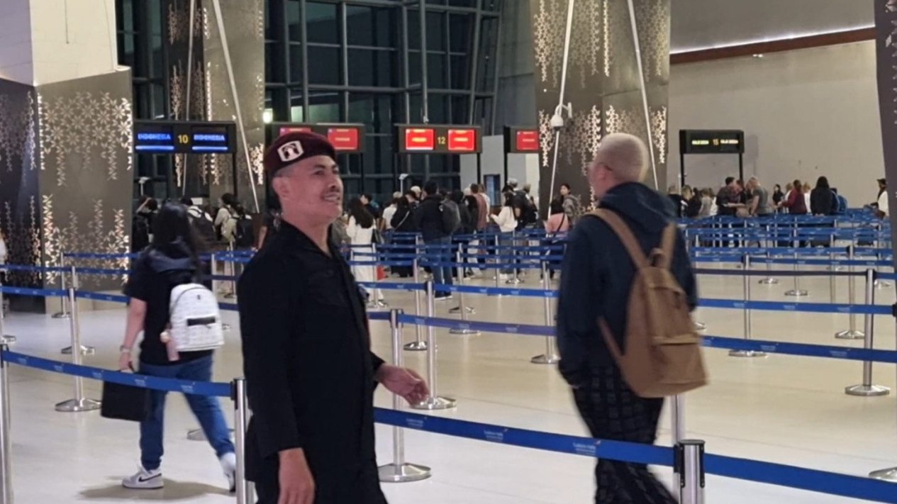 Gerbang Negara Keluar Masuk Penumpang Area TPI Wajib Steril, Ini Fungsinya
            - galeri foto