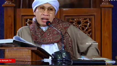 Suami Tak Sengaja Sentuh Istri saat Sudah Wudhu, Batal atau Tidak? Ternyata Kata Buya Yahya Hukumnya Itu...