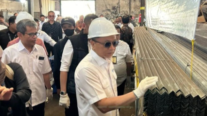 Kemendag Sita 11 Ribu Ton Baja Tidak Ber-SNI Senilai Rp11 Miliar, Mendag Zulhas: Bahaya untuk Jalan Tol