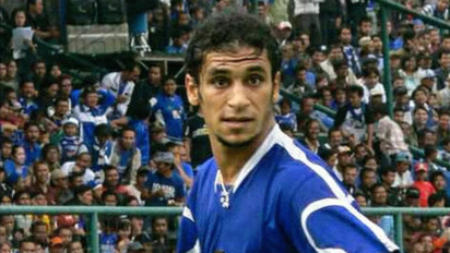 Apa Kabar Redouane Barkaoui? Eks Striker Persib Bandung yang Punya Selebrasi Nyentrik Menari Jaipong Saat Berhasil Mencetak Gol
