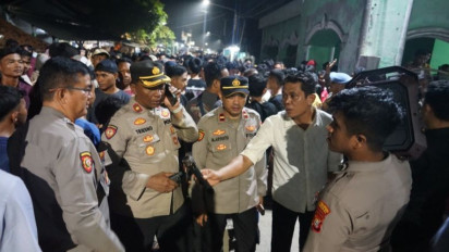 Oknum Guru Diduga Cabuli Santriwati, Ratusan Warga Geruduk Pondok Pesantren di Bekasi