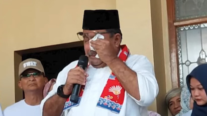 Rano Karno Tak Mampu Menahan Tangis: Saya Mohon Maaf, Agak Emosional