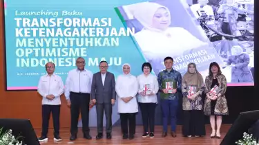 Menaker Ida Fauziyah meluncurkan buku Transformasi Ketenagakerjaan Menyentuhkan Optimisme Indonesia Maju, jelang mengkahiri masa jabatannya, Senin (30/9/2024).