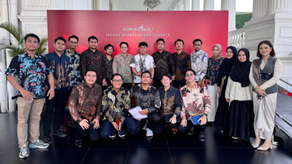 Billy Mambrasar Sorot Isu Kesenjangan Pendidikan Hingga Sistem Zonasi PPDB Bersama Komunitas Pemuda