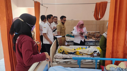 Puluhan Warga di Blitar Keracunan Usai Makan Ikan Bakar