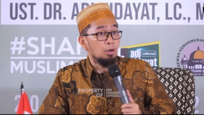 Belum Wudhu dan Berhijab Memangnya Boleh Membaca Al-Quran? Ustaz Adi Hidayat Beberkan Tentang Bab Bersuci