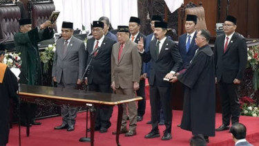 Ahmad Muzani Resmi Dilantik Jadi Ketua MPR 2024-2029 Bersama 8 Wakilnya