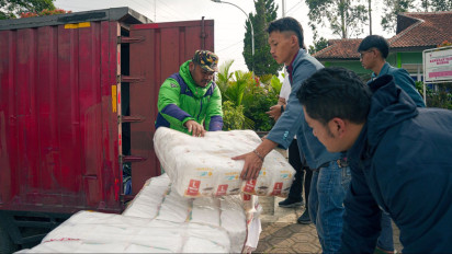 Korban Gempa Kabupaten Bandung Dapatkan Bantuan Khusus Keluarga dengan Bayi dan Balita