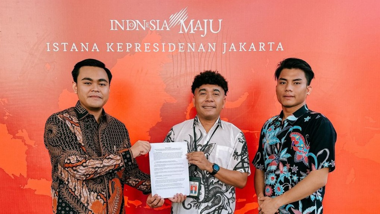 Raga Awandayu Prakasa Bawa Aspirasi Pendidikan Diaspora Indonesia ke Istana Kepresidenan Jakarta
            - galeri foto