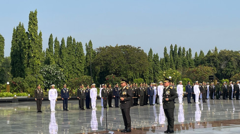 Jelang HUT ke-79 TNI, Panglima Pimpin Ziarah di TMP Kalibata