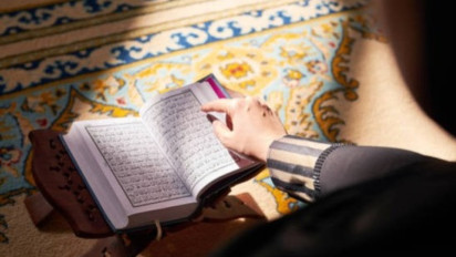 Meski Panjang Ayatnya, Syekh Ali Jaber Sarankan Setiap Hari Jumat Selalu Baca Surah Al Kahfi: Jika Tak Sanggup, Cicil Sejak Pagi hingga Sore