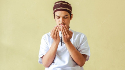 Doa Sore Hari, Mohon Kebaikan dan Selamat Siksa Kubur