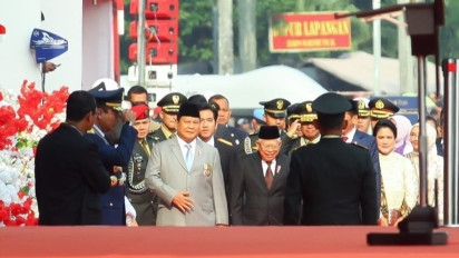 Jokowi Sampaikan Terima Kasih ke Prabowo Subianto saat HUT ke-79 TNI