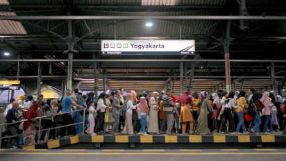 Catat Kenaikan 27% di Triwulan Ketiga 2024, KAI Commuter Layani Lebih dari 5,8 Juta Pengguna Commuter Line Yogyakarta-Palur