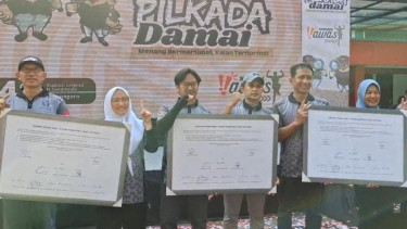 Bawaslu Gelar Aksi Deklarasi Damai, Paslon Bojonegoro Berkomitmen untuk Pilkada Sehat