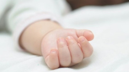 Tukang Sampah Ini Terkejut, Bayi Perempuan Beserta Ari-arinya Ditemukan di Jakarta Barat