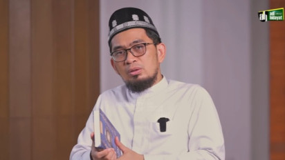 Walaupun Rajin Shalat di Masjid, Rezeki akan Seret hingga Doa Sulit Terkabul, Ustaz Adi Hidayat Bilang Karena Bawa Barang Ini
