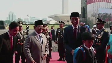 Momen Gibran Rakabuming Raka Akhirnya Muncul Bareng Prabowo Subianto Disaksikan Presiden Jokowi