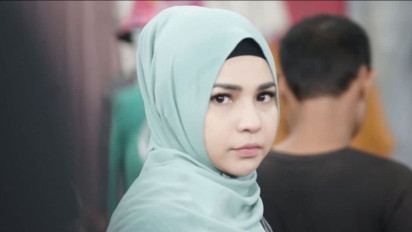 Tak Disangka, Aktris Cantik Ini Jadi Sorotan di Kalangan Streamer