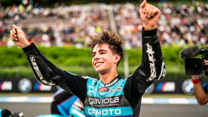 Cetak Sejarah di GP Jepang, Pembalap Muda David Alonso Resmi Jadi Juara Dunia Moto3 2024