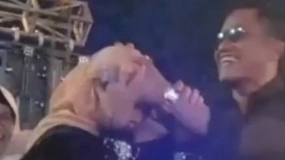 Video Gus Miftah Toyor Kepala Istri Viral, Gus Miftah Bantah Tudingan KDRT: Ada yang Edit, Gerakannya Dicepetin