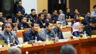 Pimpinan DPR RI menerima audiensi Solidaritas Hakim Indonesia. Mereka menyampaikan aspirasi mengenai kenaikan gaji, yang di pimpin oleh Sufmi Dasco, di DPR RI, Senayan, Jakarta Pusat, Selasa (8/10/2024)