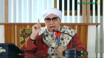 Memangnya Baju Bergambar saat Shalat Dilarang? Hati-hati Kata Buya Yahya Hukumnya dalam Islam Bisa Jadi Haram ....