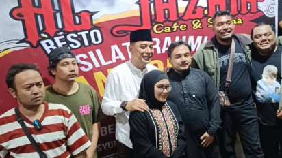 Ery Cahyadi Kampanye Lawan Kotak Kosong dengan Cicipi Kuliner Ampel Tempo Dulu Majukan UMKM