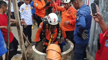 Tim Basarnas Kendari Evakuasi Pria yang Terjebak Hingga Tewas Dalam Sumur