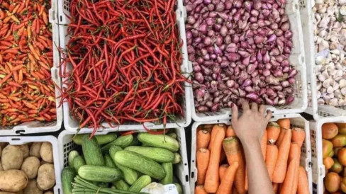Emak-emak Full Senyum! Harga Pangan di Pasar Mayoritas Turun, Bawang