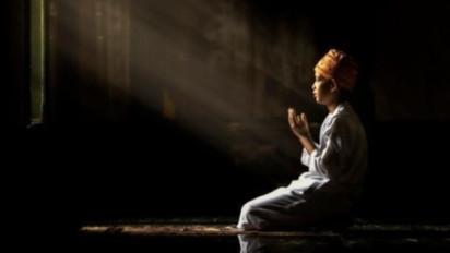 Dua Surah Al Baqarah Ini Kata Ustaz Adi Hidayat Bikin Doa Terkabul, Jangan Lupa Awali dengan Al Fatihah