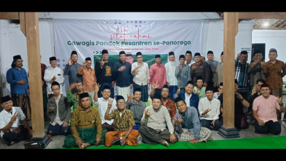 Silaturahmi Politik, Gus Hans akan Perhatikan Pesantren Kecil