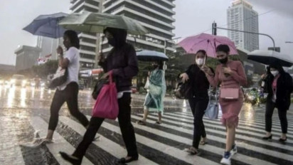 BMKG Perkirakan Hujan Ringan Guyur Sejumlah Kota di Indonesia, Ini Daftarnya