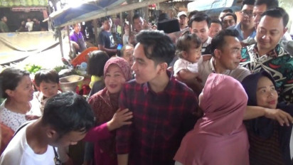 Blusukan ke Boyolali, Gibran Janji Pasar Ampel Tidak akan Dipindah tapi Direvitalisasi