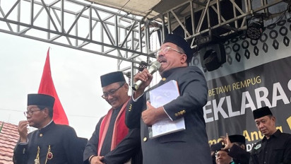 Si Doel Terharu Terima Naskah Akademik Lembaga Adat Betawi: Udah Waktunya Betawi ke Tengah