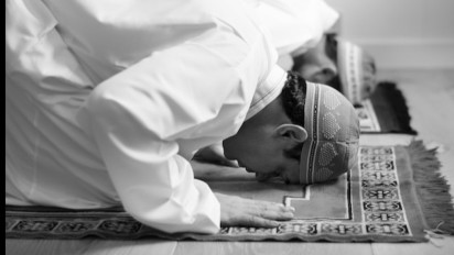 Memangnya Boleh Suami Rajin Ibadah tapi Kasar sama Istri? Buya Yahya Tegaskan dalam Islam Ahli Ibadah Itu Seharusnya Juga ...