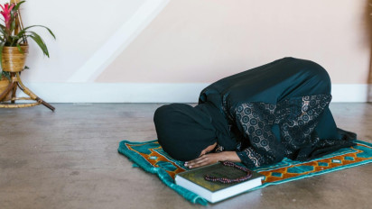 Pentingnya Mihrab dalam Rumah, Ustaz Adi Hidayat: Meski Hanya Hamparan Sajadah Tidak Apa-apa Karena Itu Percepat Terkabulnya Doa