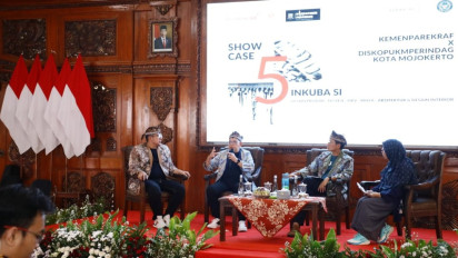 Jadi Pembicara Talkshow Show Case bersama Menparekraf RI, Pj. Gubernur Adhy Dorong Inovasi Parekfaf Daerah