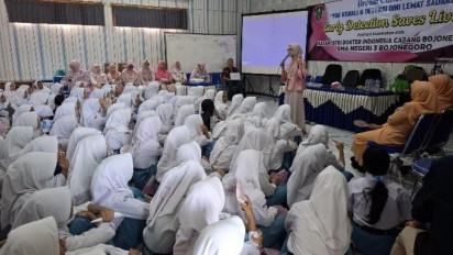 IIDI Cabang Bojonegoro Ajak Ratusan Pelajar SADARI Dini Bahaya Kanker Payudara
